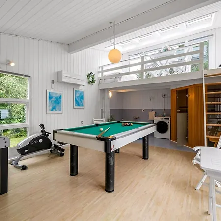 Sami - 600m To The Fjord By Interhome *