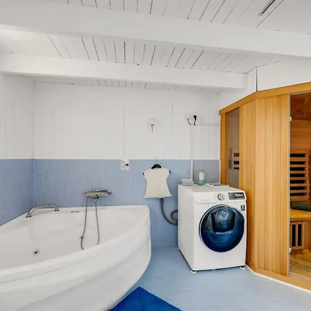 Sami - 600m To The Fjord By Interhome *